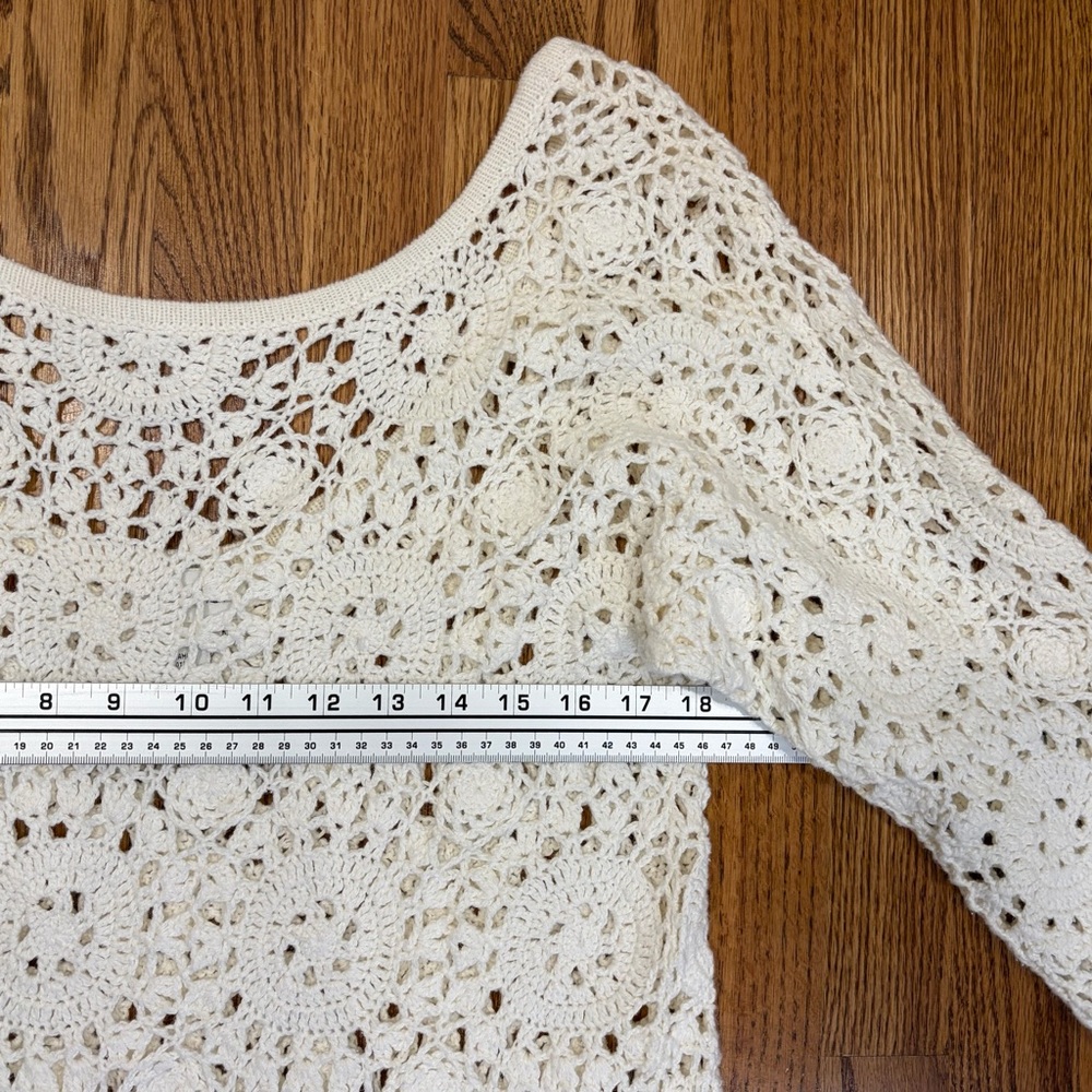 Ivory Crochet Swim Cover-up (M) - Picture 4 of 6